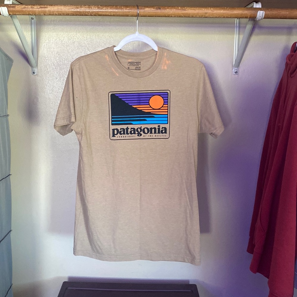 Patagonia, Medium, Tan T-Shirt